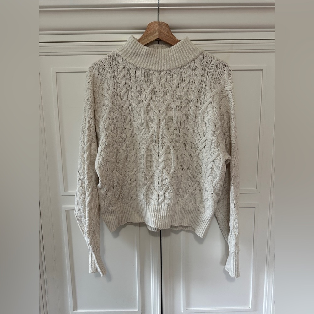 Abercrombie & Fitch White Cable Knit Sweater